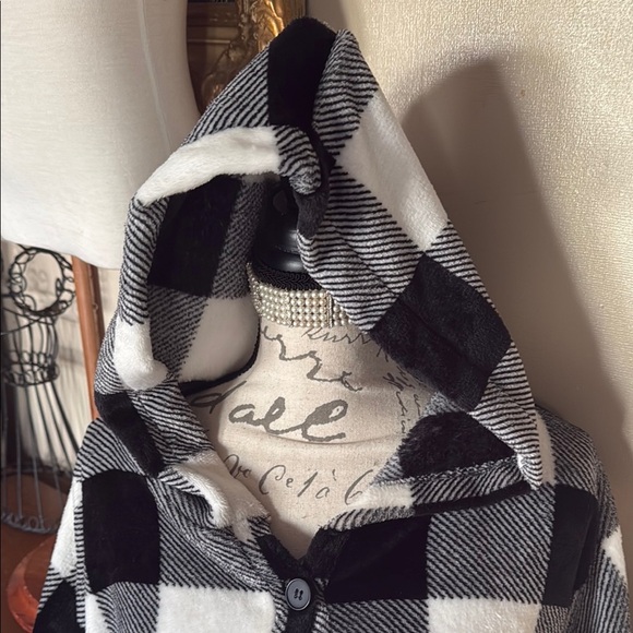 Black and White Plaid Gingham Half Button Drop Shoulder Hoodie Sweater - Picture 6 of 7